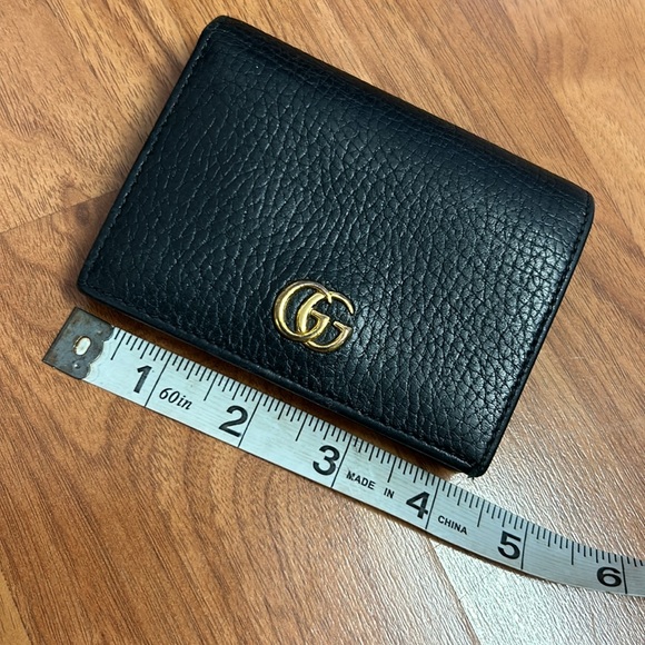 Authentic Gucci Leather Card Holder Snap Wallet - Picture 4 of 16